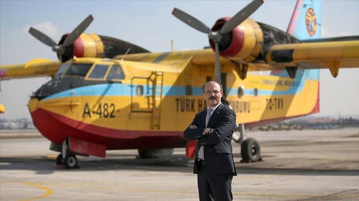 İsmail Arı (@ismailari_) on Twitter photo Ülke yanarken ateş kuşları nerede?
Türk Hava Kurumu’nun söndürme uçakları yine kullanılmıyor. Çünkü 6 yıldır kurumu yöneten kayyumlar uçakları satışa çıkarıp deneyimli kadrosunu da dağıttı. Bu kötülüğü bu ülkeye neden yaptınız?
<a href="/KemalYurtnac/">Kemal Yurtnaç</a> <a href="/turkhavakurumu/">Türk Hava Kurumu</a> Ülke yanarken ateş kuşları nerede?
Türk Hava Kurumu’nun söndürme uçakları yine kullanılmıyor. Çünkü 6 yıldır kurumu yöneten kayyumlar uçakları satışa çıkarıp deneyimli kadrosunu da dağıttı. Bu kötülüğü bu ülkeye neden yaptınız?
<a href="/KemalYurtnac/">Kemal Yurtnaç</a> <a href="/turkhavakurumu/">Türk Hava Kurumu</a>
