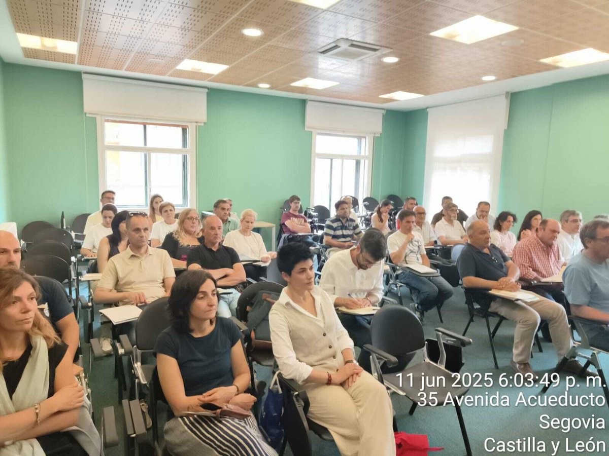 unemadera's tweet image. 🌍 El sector madera se forma sobre el EUDR, el reglamento europeo contra la deforestación.
📍 Jornadas en Segovia y Revenga organizadas por CEMCAL, @FCesefor e ICECyL, con ASEM, Burmadera y ASIF.
💻 Soluciones digitales y más formación en camino.
#MaderaSostenible #UNEmadera