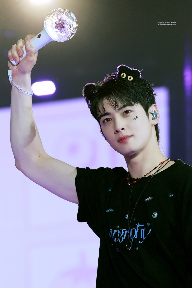 bluewinds99's tweet photo. 250628 
일본콘 첫째날 차냥이 🐱🐱
💙🎀

#차은우 #CHAEUNWOO #ウヌ 
#ASTRO #ASTROAD #Stargraphy_Japan
@CHAEUNWOO_offcl https://t.co/t5APFvGSLO