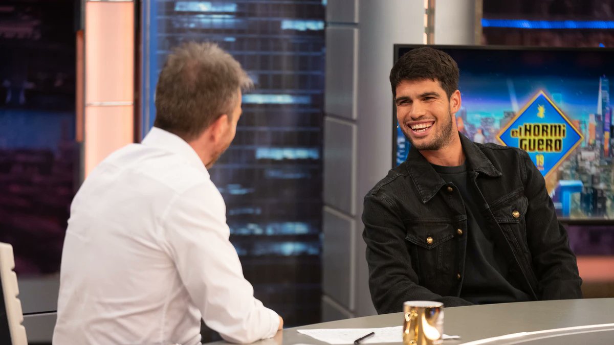 Atresmedia Comunicación (@atresmediacom) on Twitter photo #Audiencias I
👏 '<a href="/El_Hormiguero/">El Hormiguero</a> 19 años juntos' es el programa MÁS VISTO de la noche del miércoles
🏆 Sigue LÍDER absoluto con una media de 1,4 M y un 13,7% de cuota
📈 Supera por +8 y +2,2 puntos a sus rivales
📺 Y emisión con más espectadores únicos del día: 3.862.000 #Audiencias I
👏 '<a href="/El_Hormiguero/">El Hormiguero</a> 19 años juntos' es el programa MÁS VISTO de la noche del miércoles
🏆 Sigue LÍDER absoluto con una media de 1,4 M y un 13,7% de cuota
📈 Supera por +8 y +2,2 puntos a sus rivales
📺 Y emisión con más espectadores únicos del día: 3.862.000