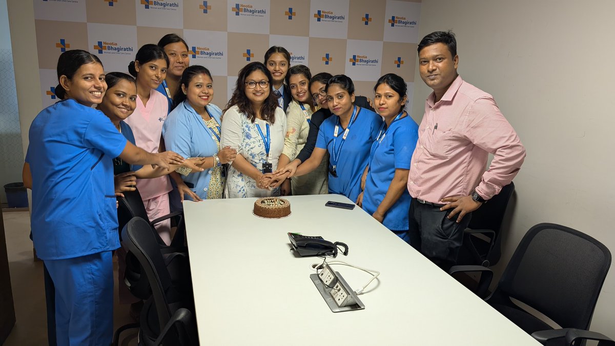Celebrating Our June Birthday Stars! 
Wishing all our June celebrants health, happiness and endless success. Here are a few glimpses from the event.
#NeotiaBhagirathiNewTown #CaringAboutYourCare #healthcare #AmbujaNeotia #Junebirthday  #HospitalFamily #BirthdayCelebration