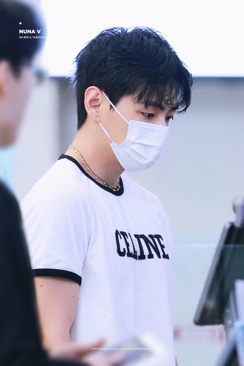 KIM TAEHYUNG IS COMING
CELINE BOY V IS COMING 
#TAEHYUNGxCELINE