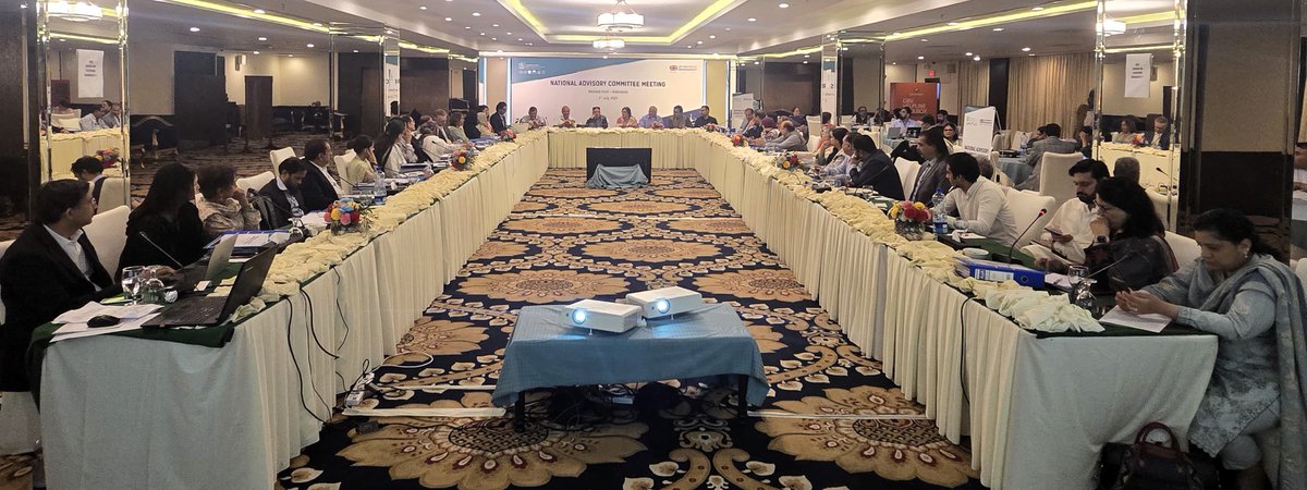 E4HProgramme's tweet image. National Advisory Committee (NAC) meeting recently organised by @nhsrcofficial with support from E4H, engaged stakeholders to discuss National Health and Population Policy, Review of Global Health Initiatives, Multisectoral Health Workforce Strategy &amp;amp; National Digital Health Hub.