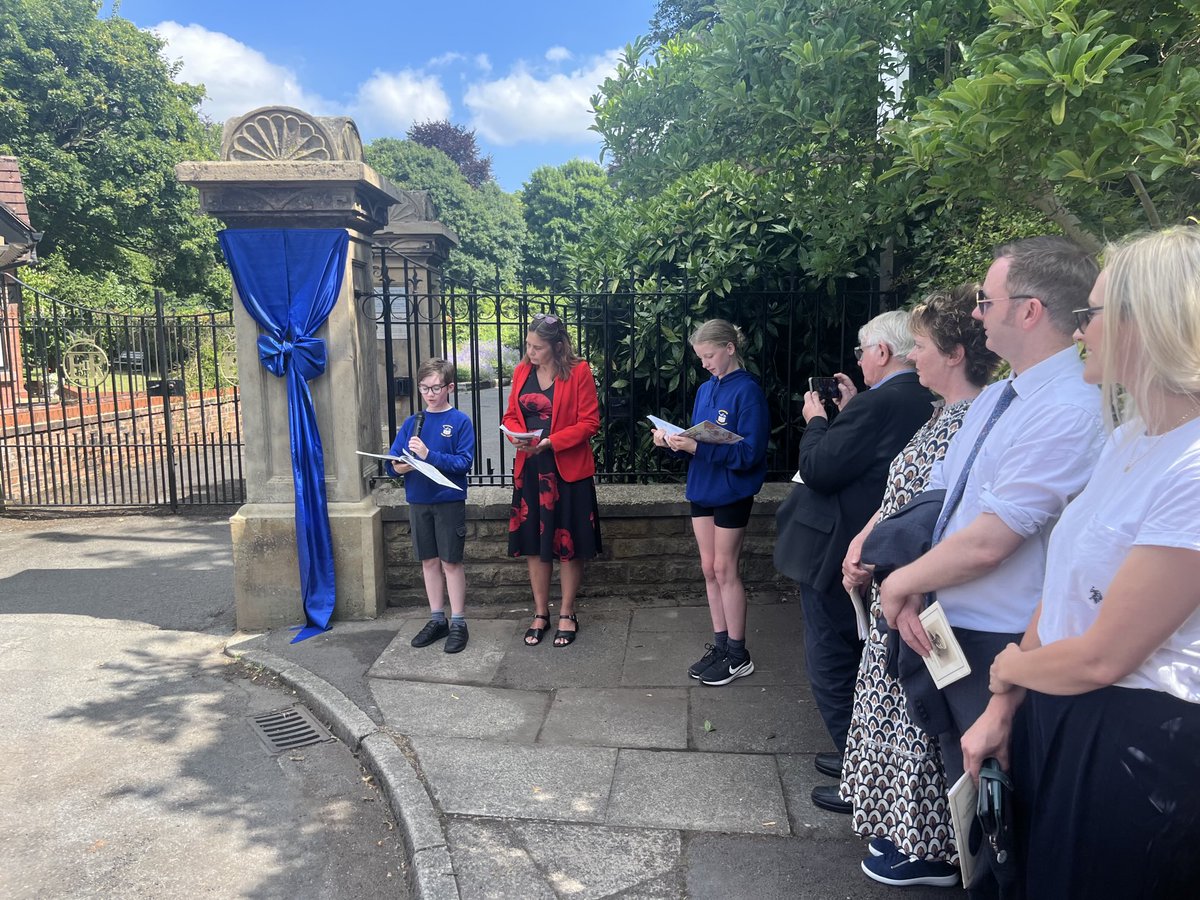 Jane_Brophy's tweet image. It was a huge honour as Mayor of Trafford to be part of the blue plaque unveiling event @worthpark, named after Mary Worthington.
Worthington Park was first opened to the public 125 years ago. A green space for the benefit of local residents to enjoy.
worthingtonpark.org.uk