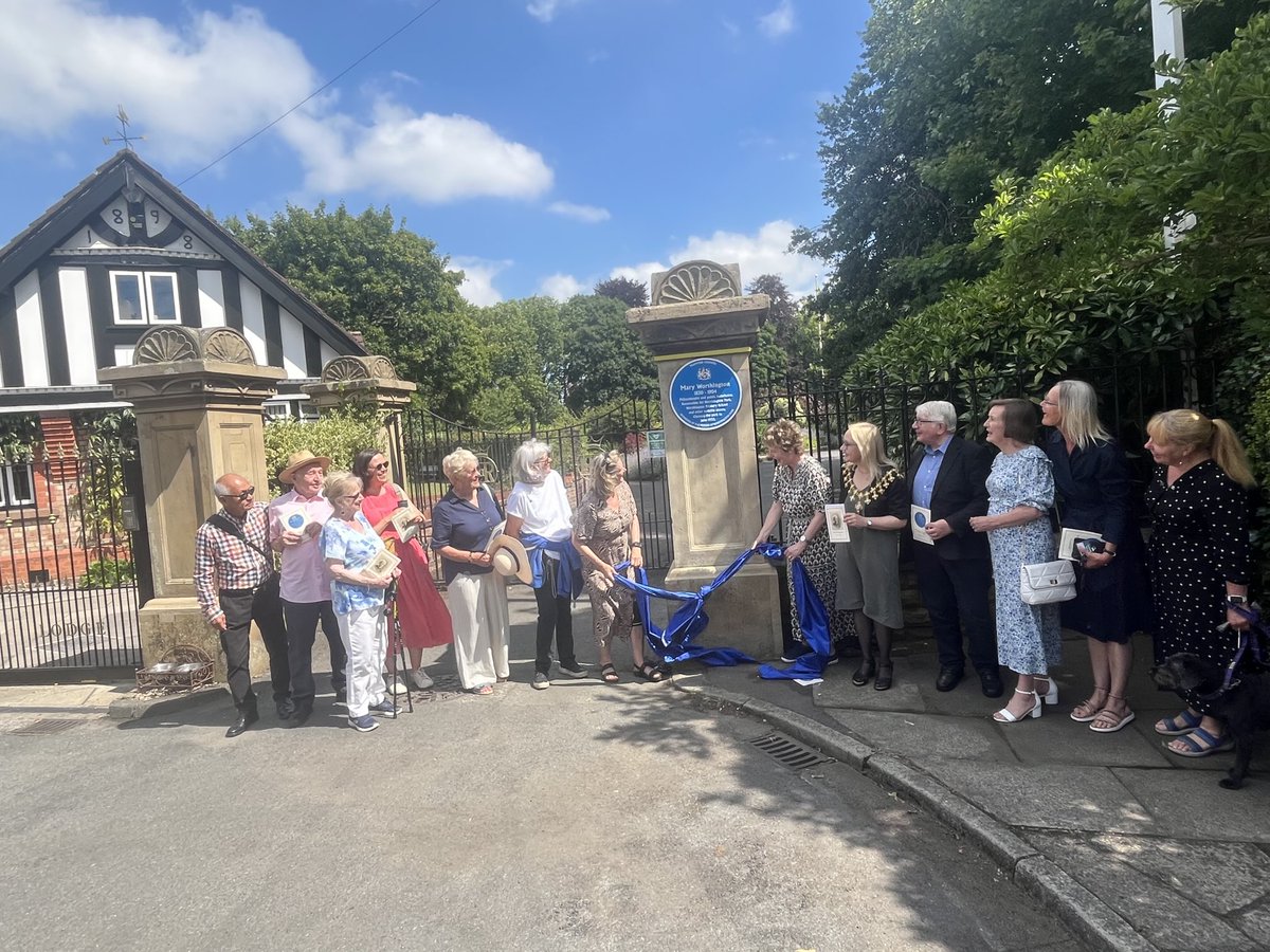Jane_Brophy's tweet image. It was a huge honour as Mayor of Trafford to be part of the blue plaque unveiling event @worthpark, named after Mary Worthington.
Worthington Park was first opened to the public 125 years ago. A green space for the benefit of local residents to enjoy.
worthingtonpark.org.uk