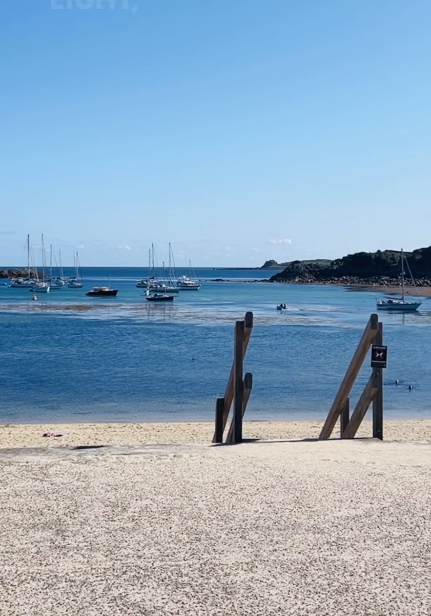 scillygigs's tweet image. Scilly at its best yesterday.
Nowhere better. #summer #sunsetvibes #rowing #beachlife