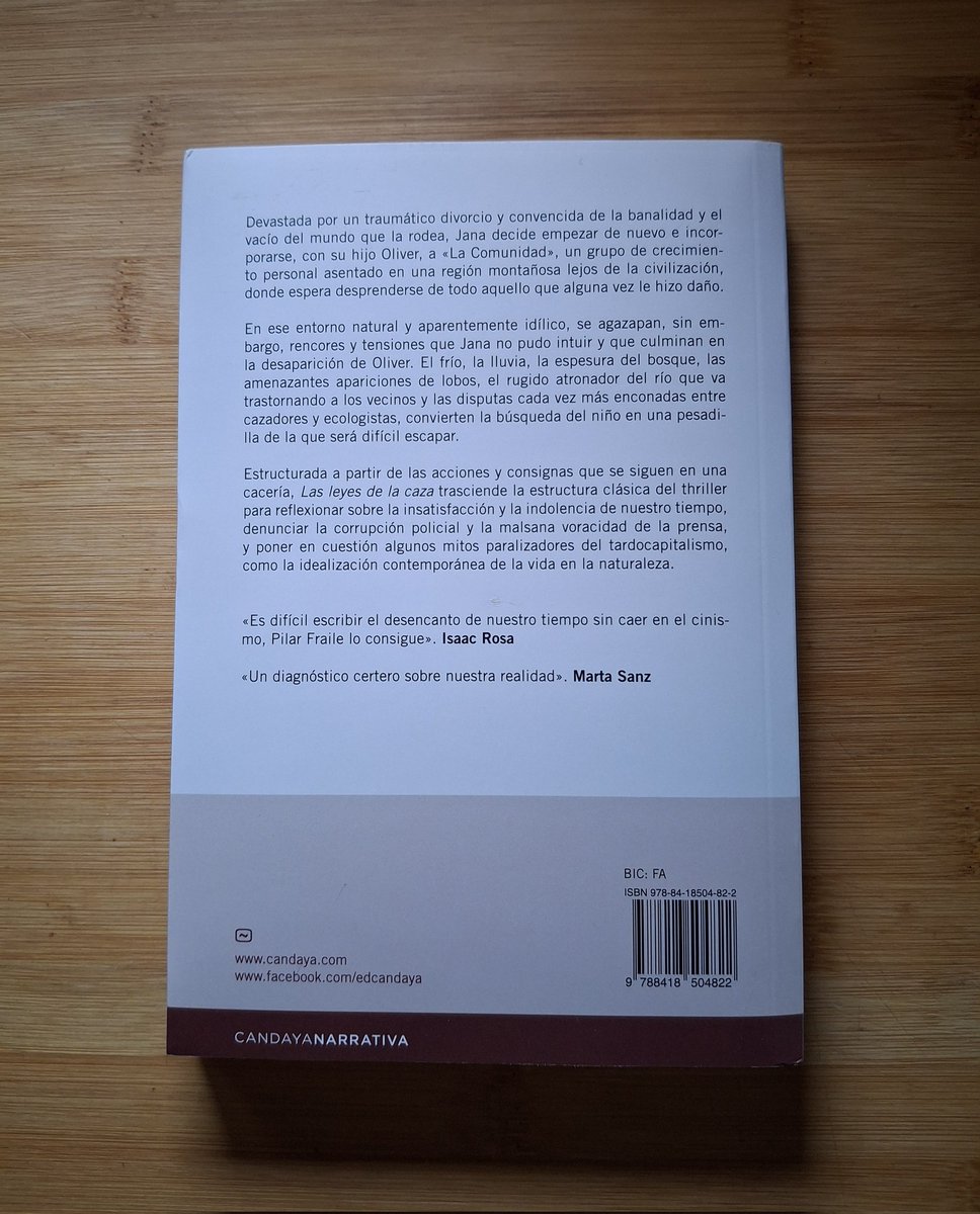 «Estaba tan contaminada como los demás. Seguía la única ley de ese mundo tóxico, el único valor: la suma y la acumulación».

Muy interesante lo nuevo de <a href="/pilarfraile_/">pilar fraile</a> en <a href="/EdCandaya/">Editorial Candaya</a>