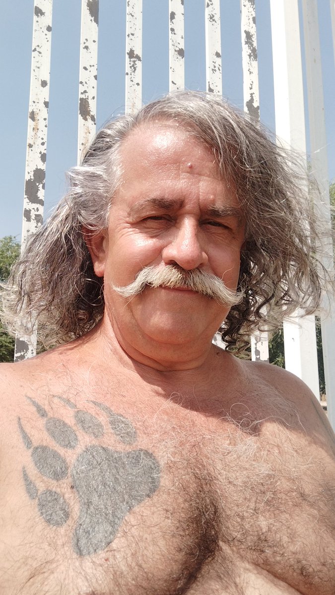 Buenos días siéntete orgulloso pero participaré en un circo