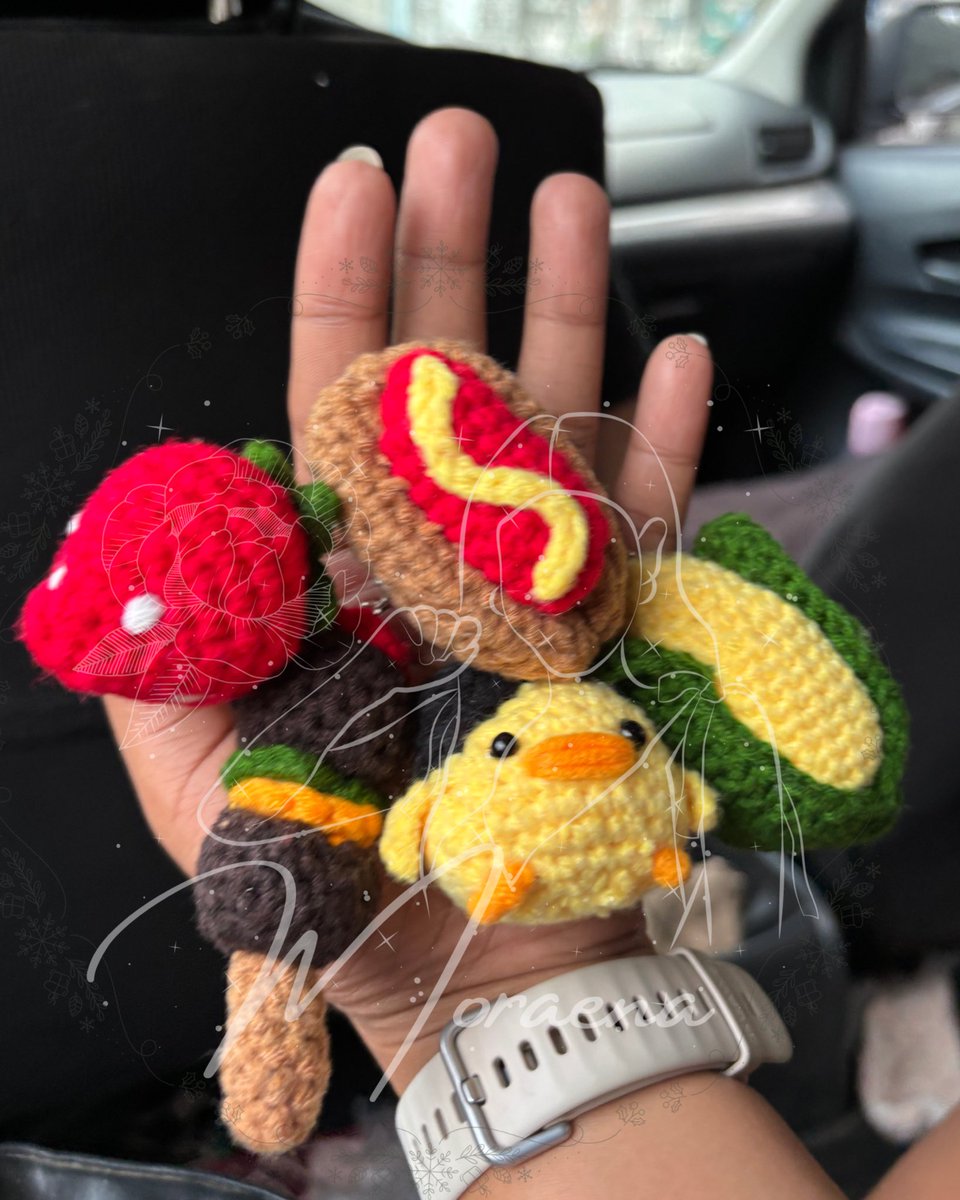moraena18's tweet photo. LFB

For sale!! Baka po may naghahanap sa inyo ng Handmade #CROCHET #keychain ng SB19 houses.

Available po for pre-orders only. Bili na kayo, kailangan lang pong bumawa sa lahat ng gastos for #SB19 events HAHAHAHHA

PM lang po. 💙

#hotdog #bbq #berries #sisiw #mais #wts https://t.co/H6x5EJPR68