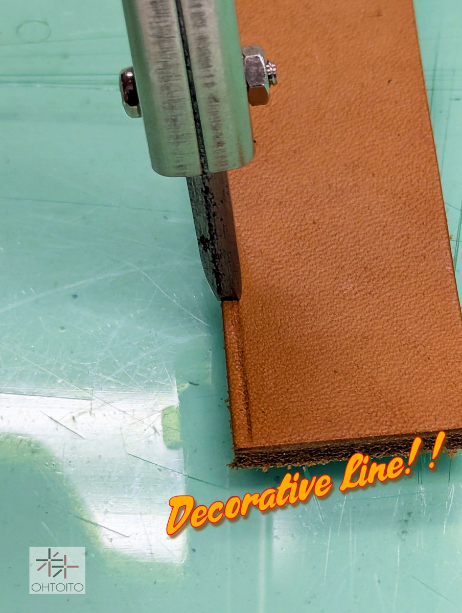 Vinymo_ohto_JP's tweet photo. Original Electric Edge Creaser: This tool is designed to make solid, clean lines on leather. The heated creaser tip glides smoothly, giving your work a refined finish. Plus, the creaser part is interchangeable: swap in other optional tips.
#LeatherCraft #CraftingTool #leather https://t.co/1GRrG4Q9Eg