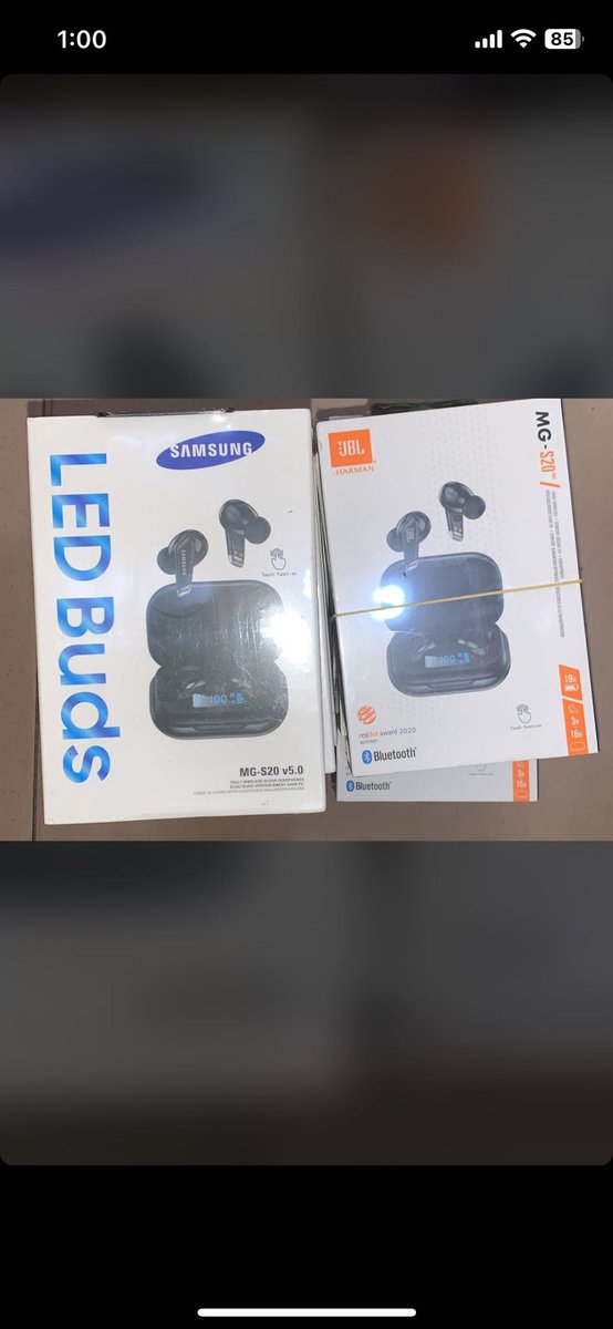 Tmanny232's tweet photo. @Mryems20 I’m into phone accessories, I sell all kinds of phone accessories; headphones, AirPods, phone chargers, earpods. https://t.co/6M2vVcmUTy