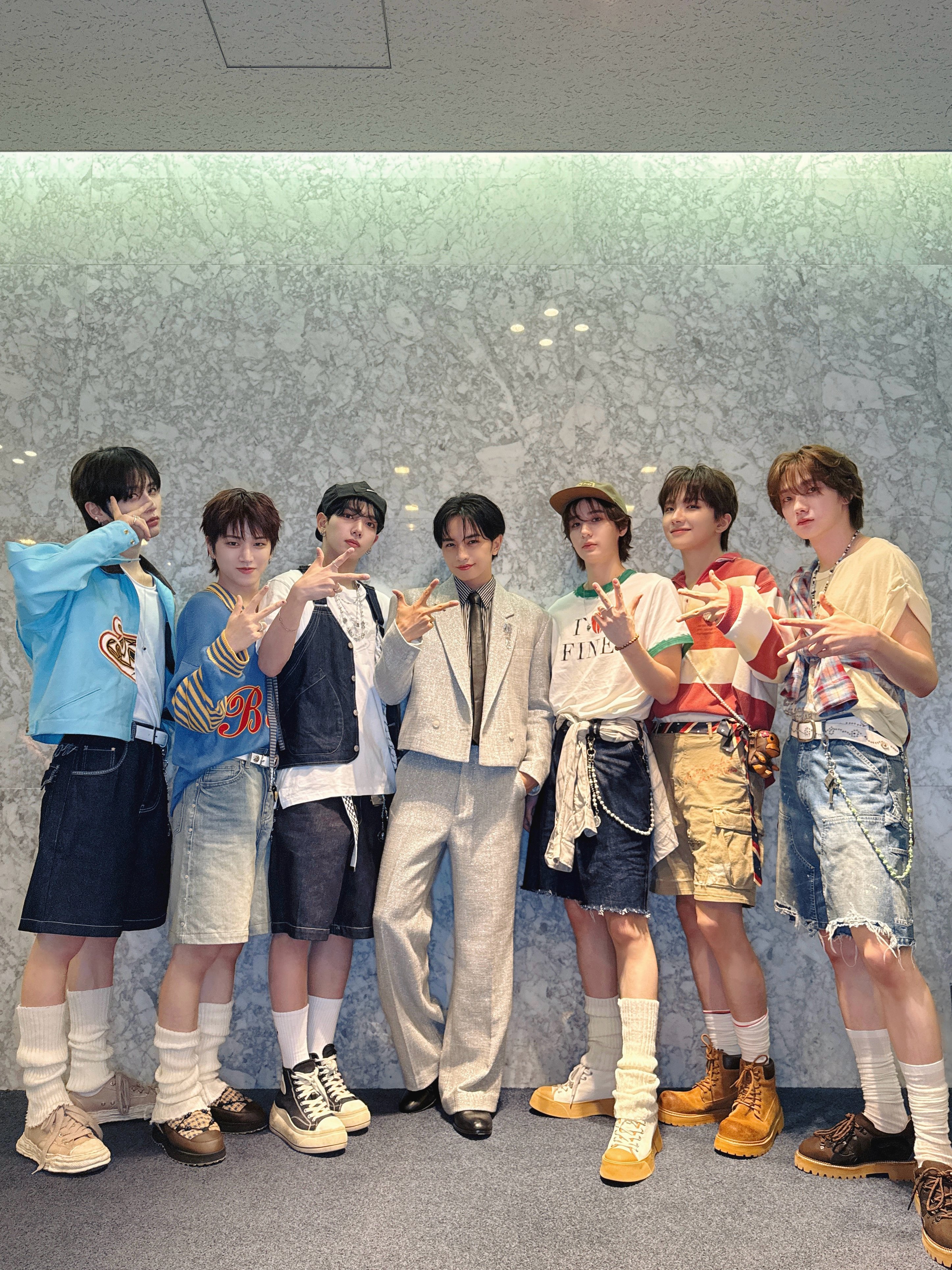 BTS　ペルソナサノク　逆サポート　家族写真　公式品 BTS ペルソナサノク 逆サポート 家族写真 公式品 BTS