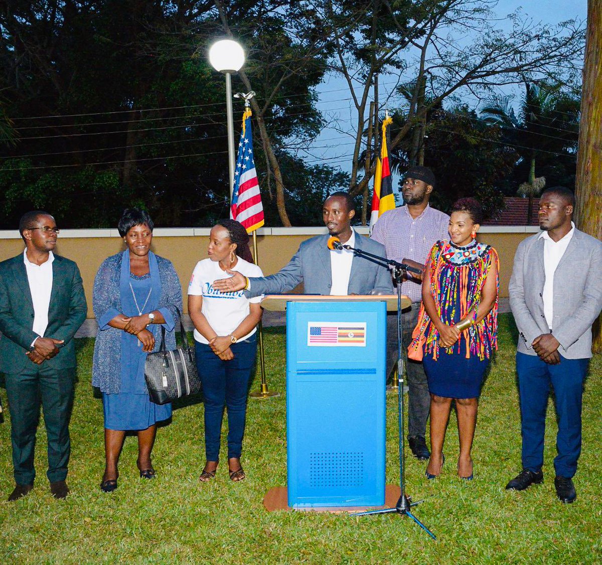 USAlumniUganda's tweet photo. Follow us on social media:
🔹 Instagram &amp; TikTok : @usexchangealumniuganda
🔹 LinkedIn: U.S Exchange Alumni Uganda

Let’s build visibility together
Use the hashtag 

#KnowYourProgram and tag us to join the conversation 
#USEAUganda #ExchangeAlumni https://t.co/dvJbiGHEE4