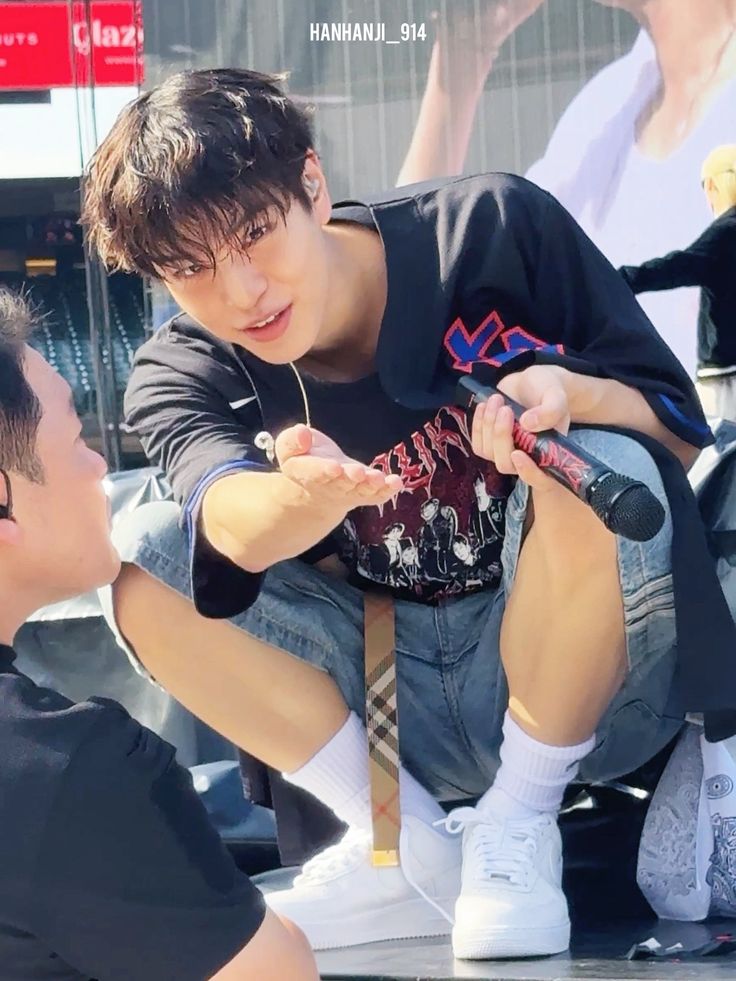 Reminder seungmin loves you