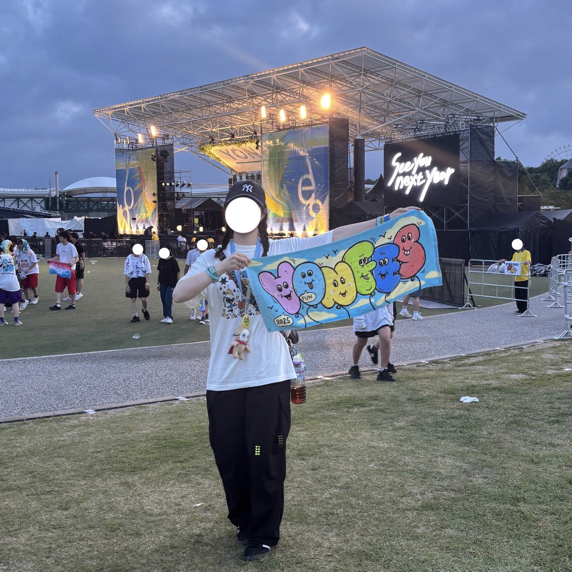 _narock's tweet photo. 2025.06.21-22 YON FES 2025 🎶
今年も来れて通せてよかった〜〜！
暑さでしにかけだったけど雨降らなくてよかったし超楽しかった😻😻
フォーリミ大好きヨンフェス大好き！
また来年必ず！👋🏻🎶 https://t.co/eiaY3KbK61