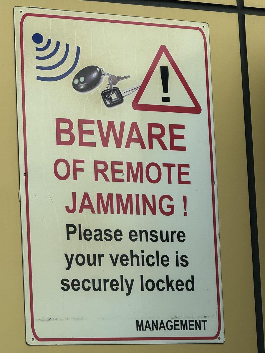_ArriveAlive's tweet photo. How to minimise risk of car remote jamming crime in South Africa 

https://t.co/jikyD2yHVF 

#ArriveAlive #RemoteJamming #VehicleCrime https://t.co/Op6ZuUmJil