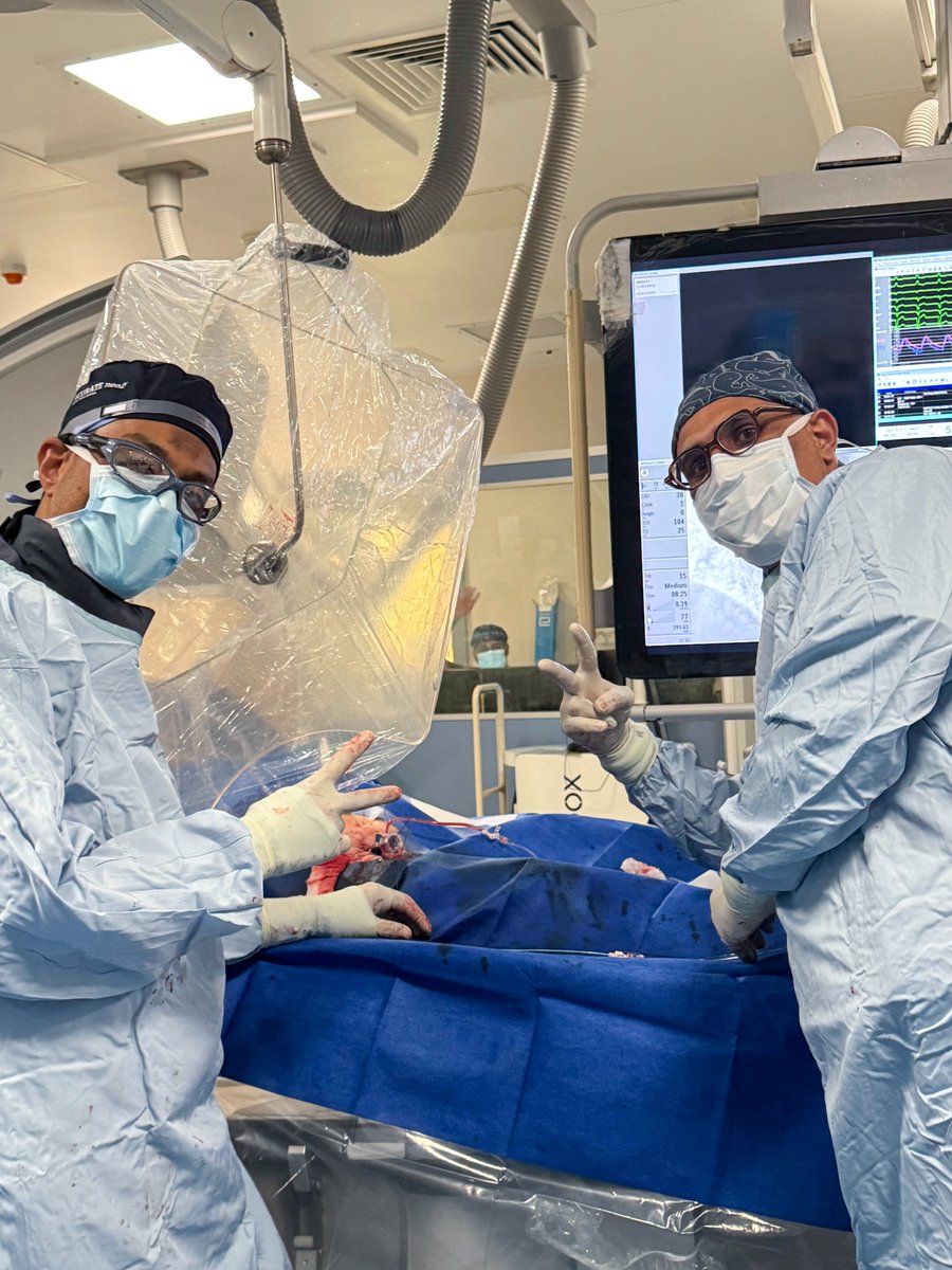APTMedDevices's tweet image. 🚀 UK First: Proud to share that Morriston Hospital in Wales is the first UK center to APT's #BraidinPro™ in a #TAVI procedure, successfully delivering a 23mm #Navitor valve via 18F sheath.
👏 Thanks to Dr. Ahmed Hailan, Dr. Montasir Ali & team for advancing vascular access!