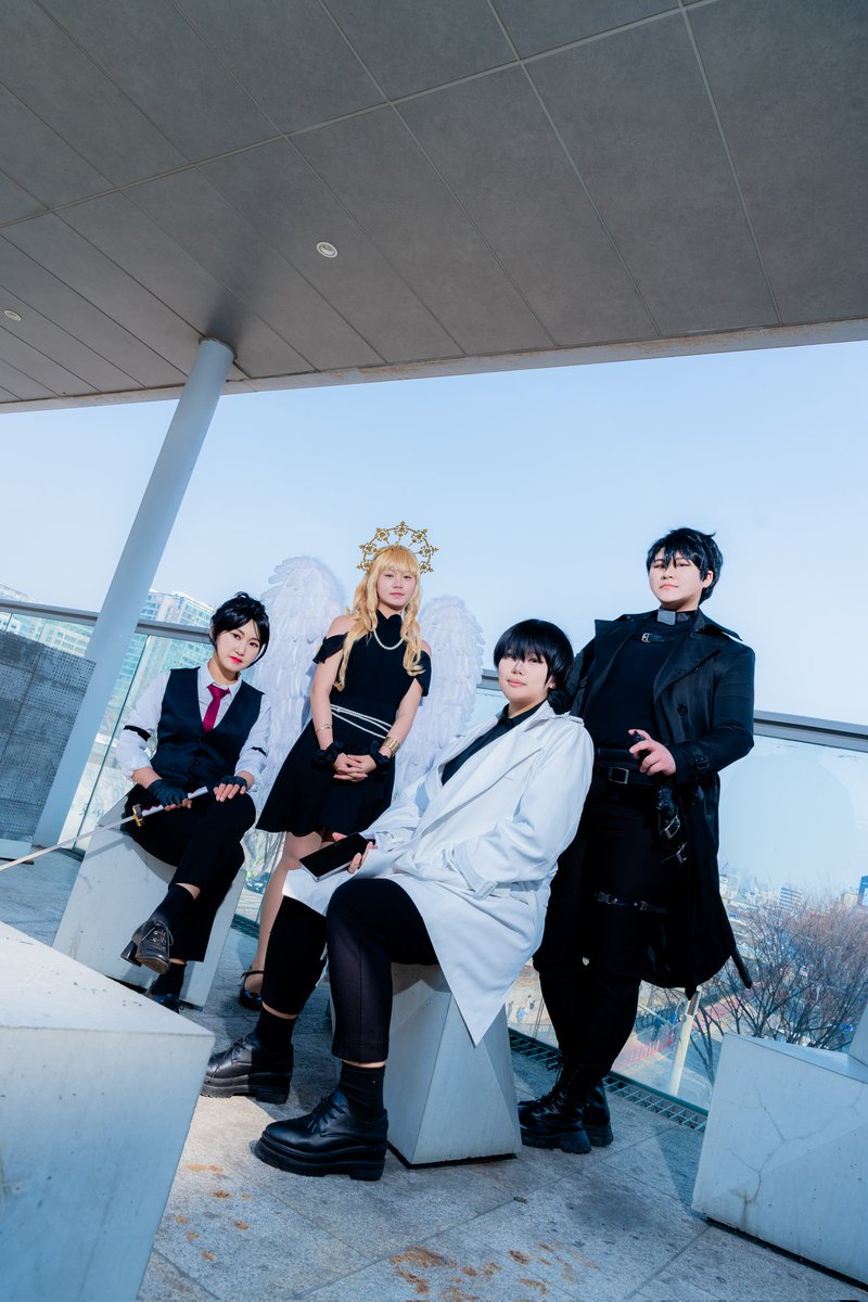 Danggull_'s tweet photo. 250309 세운상가
전지적독자시점 4인
독자 키사님
중혁 라윤님 @hanalayoon 
우리엘 여울님 @cos_yeoul 
희원 본인
📷 강군님 @jgk6548 https://t.co/FGiqfD8TX1