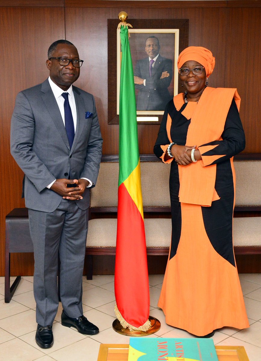 unfpa_benin's tweet image. Le Directeur Régional @UNFPA pour l'Afrique de l'Ouest & du Centre @SennenHounton a été reçu par Mme la Vice-Présidente du Bénin, Mme @MCTalata en marge des travaux du Projet Régional @SWEDD. Il a félicité @gouvbenin pour les actions plurisectorielles en faveur de la femme/fille