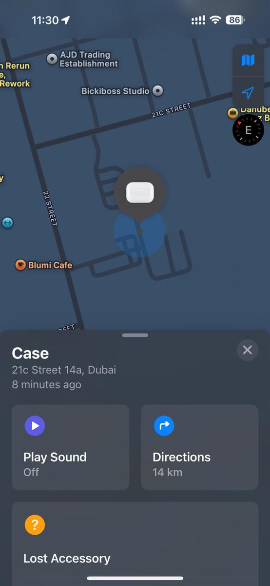 Revenan1_'s tweet photo. @rta_dubai  I don't know how you guys handle the lost and found cases but this is becoming very frustrating, and it seems like I'm doing my job for you.

So, on the 30th of June I lost my Airpods Case in one of the Blue Roof Taxis (Kabi Taxi Company in Specific), (1/4) https://t.co/IIN89j2QRa