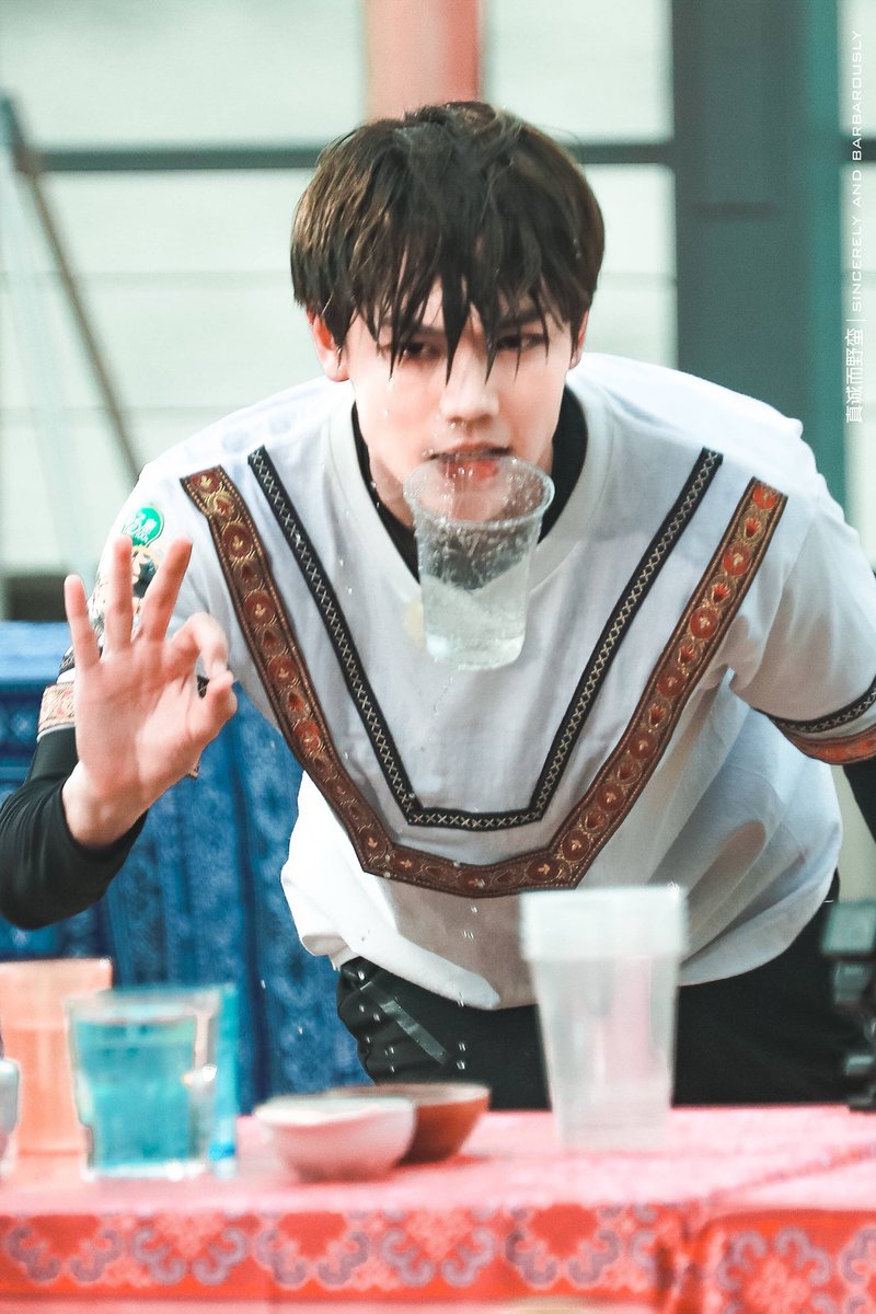 LinSweety5059's tweet photo. 날씨 더우니 촉촉한 언준�� 보기

#林彦俊 
#EvanLin #LinYanjun 
#임언준 #린옌쥔 #린옌준 https://t.co/PlrCuy7dC2