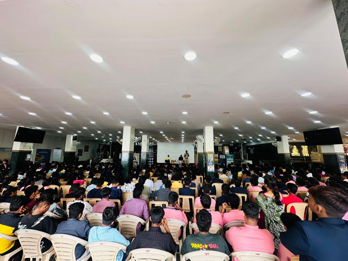 On 03.07.2025, a  special Drug Awareness Program was conducted at Adarsh College of Institution by KG Nagar police station Inspector Shri. Vinay H N. 
<a href="/DCPSouthBCP/">DCP SOUTH</a>