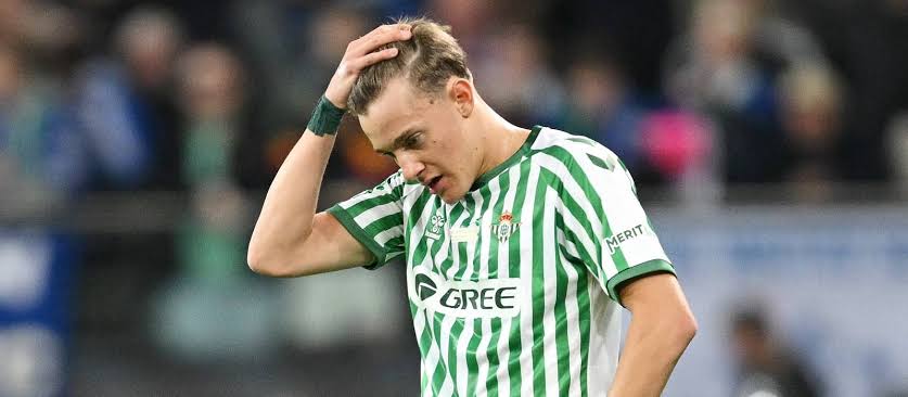 La Filigrana (@lafiligranasvq) on Twitter photo 😳 Las palabras de Cristóbal Rodríguez, padre de JESÚS RODRÍGUEZ
"Parece que la final la perdió él. Nadie del club salió en su defensa"
"Ahí juegan once contra once y se le achacó todo a él"
<a href="/La_SER/">Cadena SER</a> 😳 Las palabras de Cristóbal Rodríguez, padre de JESÚS RODRÍGUEZ
"Parece que la final la perdió él. Nadie del club salió en su defensa"
"Ahí juegan once contra once y se le achacó todo a él"
<a href="/La_SER/">Cadena SER</a>