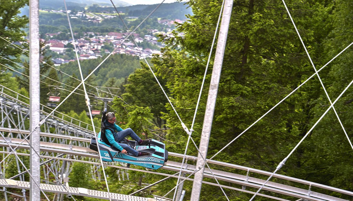 Die "Wilde Maus" im Bayerischen Wald 
 Neue Allwetter-Rodelbahn in Bodenmais
Mehr unter reisenundgolfen.de/?set=pages&p=a…
#bayerischerWald #Bodenmais #silberberg #silverCoaster #photooftheday #picoftheday #cute #photography #reisenundgolfen #reise #travel #reisen #urlaub #reiselust