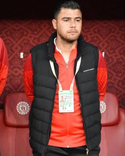 Karşıyaka’mıza Hoş Geldin Mehmet Ceyhun!

Kulübümüz, futbola olan tutkusuyla tanınan Mehmet Ceyhun’u ailemize dahil etti. Sadece bir transfer değil, Karşıyaka ruhunu benimseyen bir yol arkadaşını kazandık. Birlikte yazacağımız hikaye daha yeni başlıyor.

#YenidenBaşlıyoruz