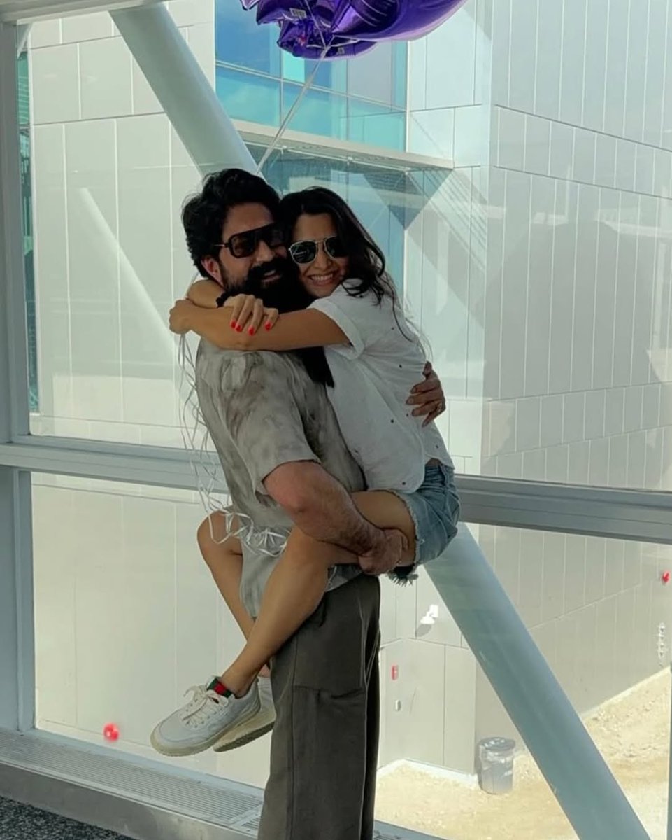 The longest wait ends with the warmest hug, @thenameisyash reunites with family in US✨
#Ramayana @iamradhikapandit #sandalwoodupdates #mangokannada