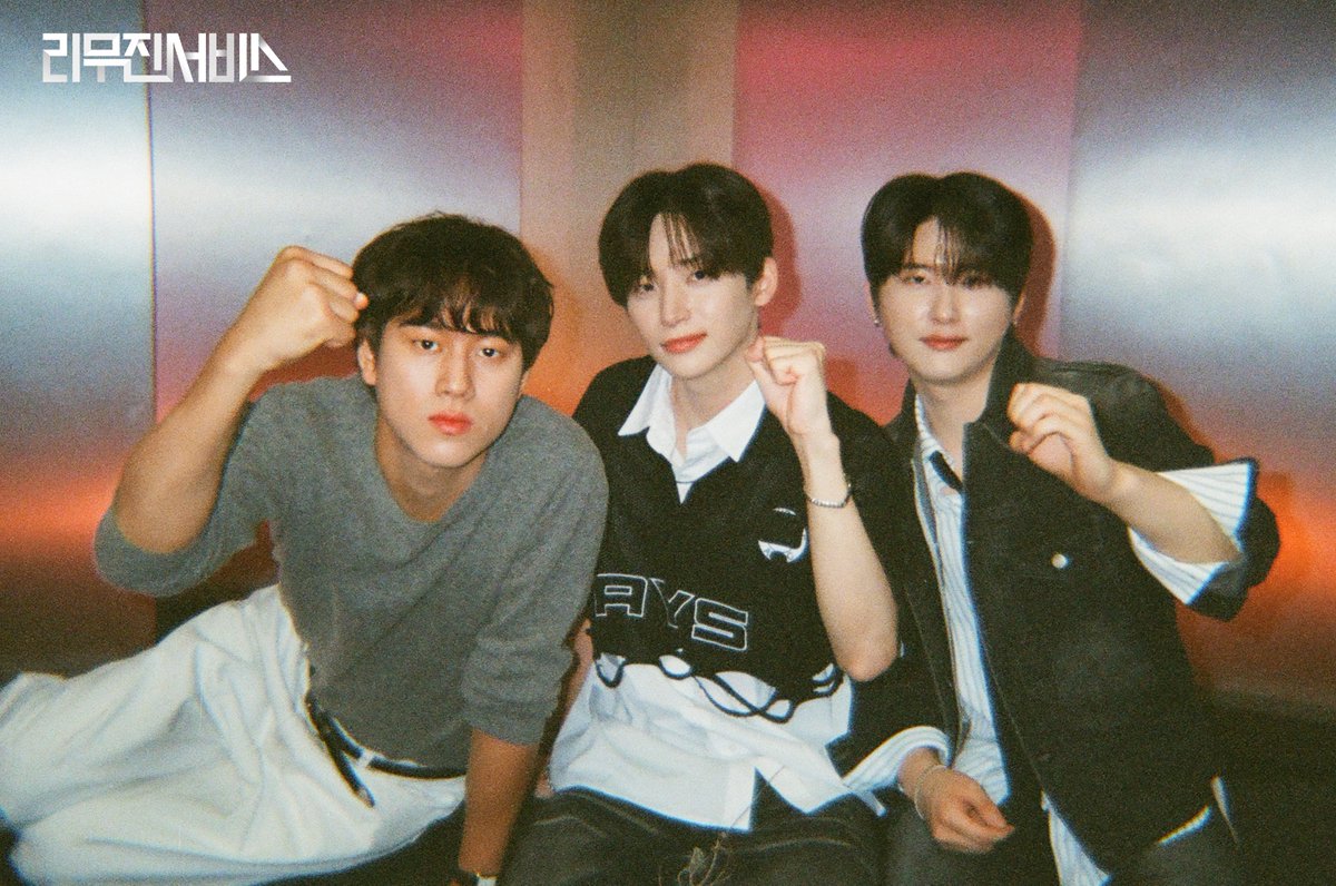 mujin_plz's tweet image. 리무진서비스 171회 비하인드 필름 도착💌
2월생 #정모 와 10월생 #우빈 이
12월생 #이무진 과 만나 이루어낸
운명처럼 멋진 공공즈의 고백❤️
림썰도 고백 하나 할게요
00즈~~0원히 사랑해 빵빵(00)🚗💕
@CRAVITYstarship
@BPM_LMJ
#크래비티 #CRAVITY #JUNGMO #WOOBIN
#LEEMUJIN #리무진서비스