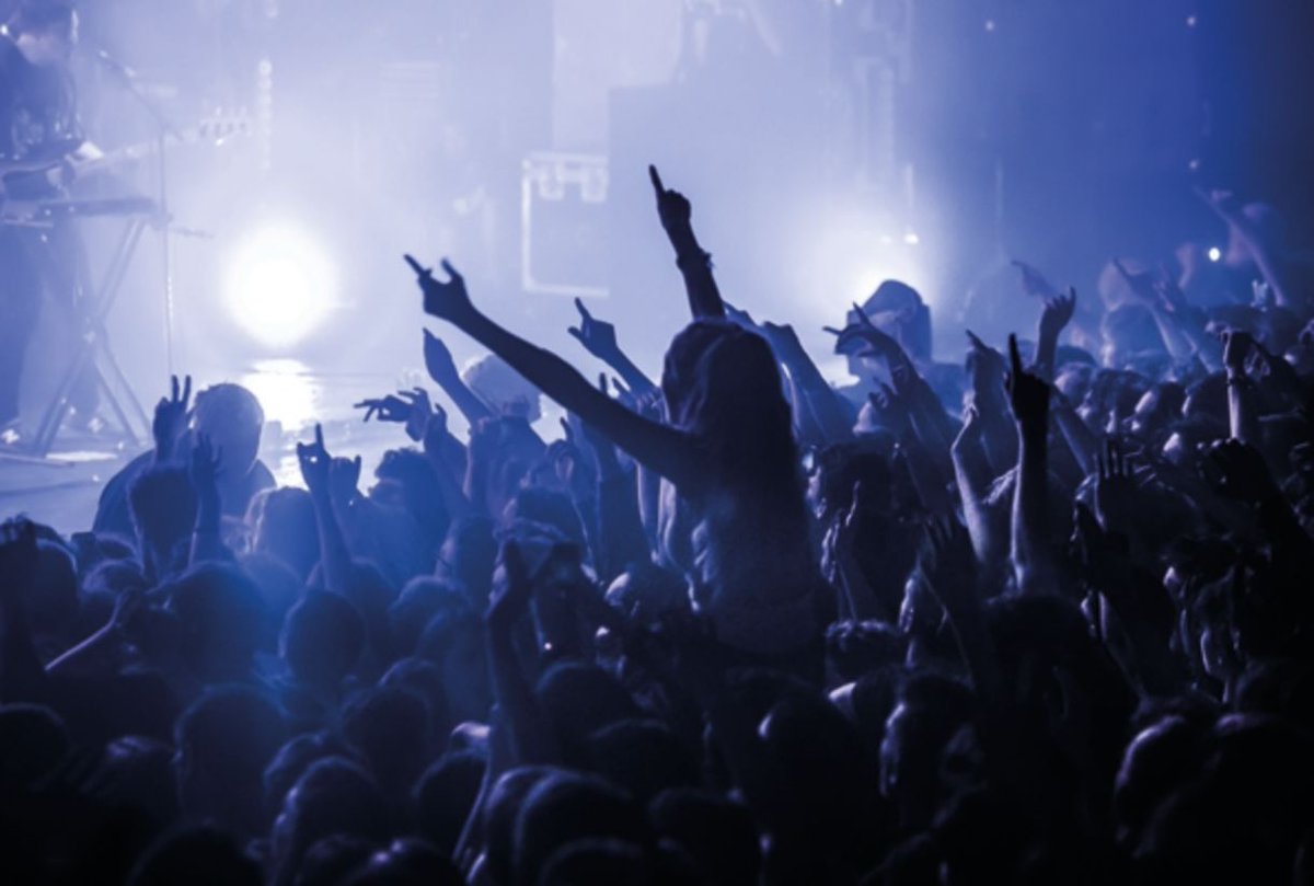 visit_bham's tweet image. Seeing ELO in Birmingham this weekend? You’re hearing echoes of a revolution 🎸 Where Jeff Lynne’s symphonic pop first took flight and changed music forever. 

Discover music experiences in the region 👉 bit.ly/40xMVD0
And our musical heritage 👉 bit.ly/4l6tKse