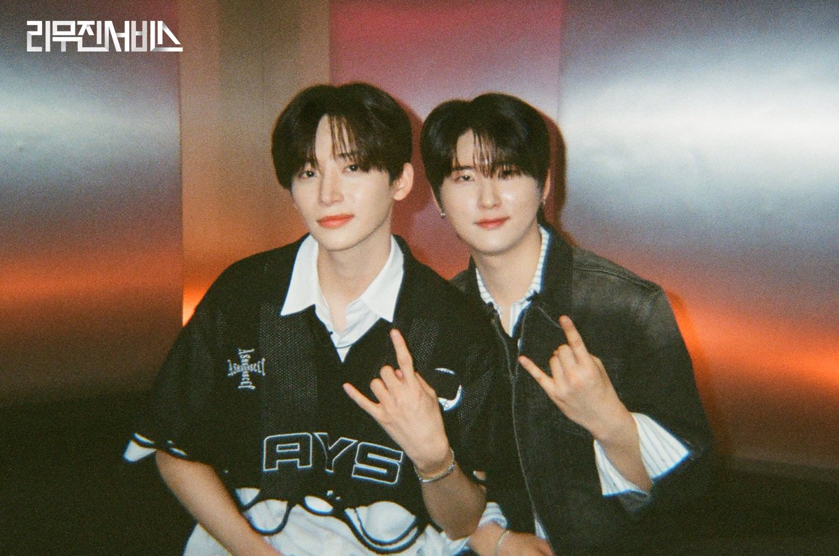 mujin_plz's tweet image. 러비티가 뭘 좋아할지 몰라
다 준비했어~🩷🧡
스윗 박력 몽환 다 담은
‘우모’의 라이브 공원은
잘 즐기셨나요? 🎡🎶
It’s the best time
언제든지 SET NET G0 !!!
@CRAVITYstarship
#정모 #JUNGMO #우빈 #WOOBIN #크래비티 #CRAVITY