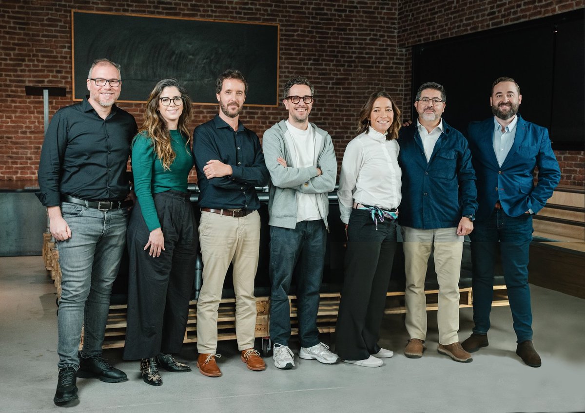 aulaCM's tweet image. Mesa de debate sobre Marketing de Contenidos de la 8ª edición de la Reunión de Agencias. 

🔸 Daniela Goicoechea - @Brandcrops
🔸 Fabienne Fourquet - @2b 
🔸 Jordi Lidón de @lin3s  
🔸 Carlos Estevez - @i_Republica 
🔸 Iñaki Tovar - @WebPositer 
🔸 Lucas García - @socialmood