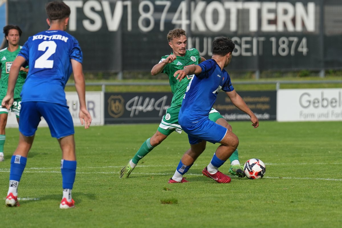 fc08homburg's tweet photo. Tag 3 im #Trainingslager im #Kleinwalsertal mit dem 6:0-Testspielsieg gegen den TSV #Kottern.
#RLSW #Trainingslager #Testspiel #FCHinHirschegg https://t.co/FMn3K4SxMk