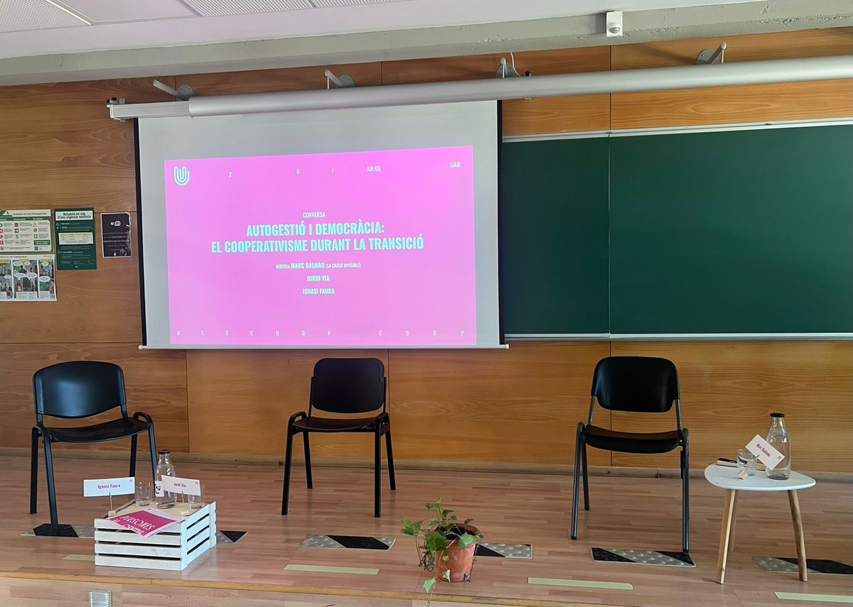 jornalpuntcat's tweet photo. Arrenca el segon dia de la Universitat d'Estiu del Cooperativisme (UESCOOP) amb presentacions sobre:
🔸Bioeconomia circular
🔸Cooperatives d'interès col·lectiu
🔸Joves, cooperativisme i consum
🔸Autogestió i democràcia
#UESCOOP @CooperativesCAT https://t.co/x5Uja9EHAN