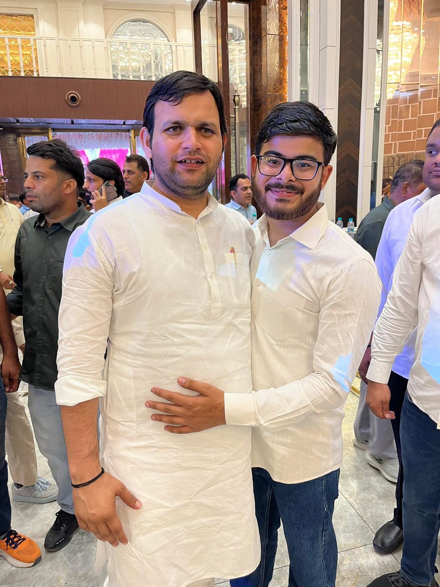 jeet_vashisth's tweet image. हरियाणा सरकार मे माननीय खेल मंत्री विधानसभा हरियाणा मे पलवल क्षेत्र की बुलंद व दबंग आवाज, भारतीय जनता युवा मोर्चा के राष्ट्रीय सचिव बडे भाई जी  को जन्मदिवस की हार्दिक हार्दिक शुभकामनाएँ व ढेरों शुभकामनाएँ, #happybirthday #ministerji #palwalmla