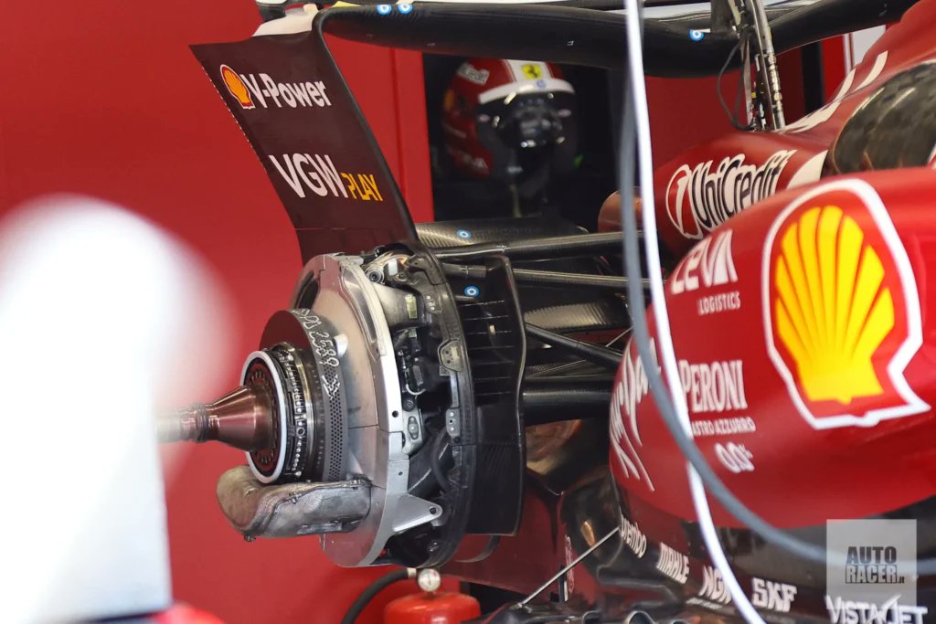 Or dunque: in esclusiva vi diciamo che #Ferrari sta preparando un importantissimo test alla nuova sospensione tramite un #filmingday che verrà effettuato al #Mugello. 

Scusate il ritardo. #AutoRacer
autoracer.it/esclusiva-ferr…