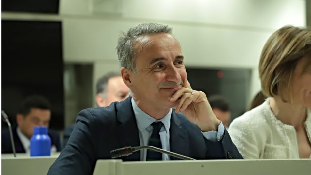 🔴 El senador socialista por Mallorca, <a href="/perejoanpons/">Pere Joan Pons Sampietro</a> , ha sido elegido nuevo presidente de la <a href="/oscepa/">OSCE PA</a> para los próximos dos años.

En la asamblea celebrada en Oporto,el senador español y candidato de la socialdemocracia ha ganado con 107 votos frente a 97 para el diputado