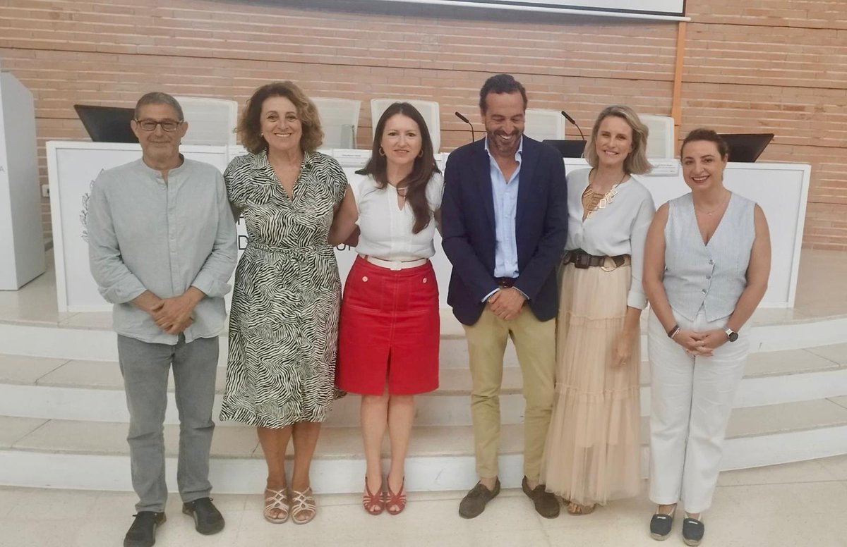 DircomAND's tweet image. 🟩 La presidenta de Dircom Andalucía Vanessa Moreno, ha participado como ponente en la mesa redonda &apos;Los gabinetes de comunicación institucional en la lucha contra la desinformación&apos;, organizada por la Universidad de Málaga.