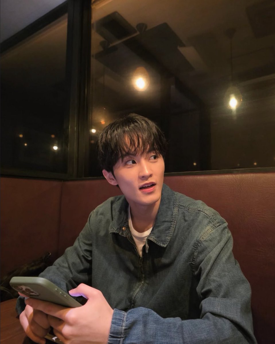 Lipit_'s tweet photo. 하 왤케 고딩아빠미가 이렇게 있지 
고딩아빠 나가면 패널들이 달달해서 이 썩겠다고 고함 지름 https://t.co/a3enoAVxbg