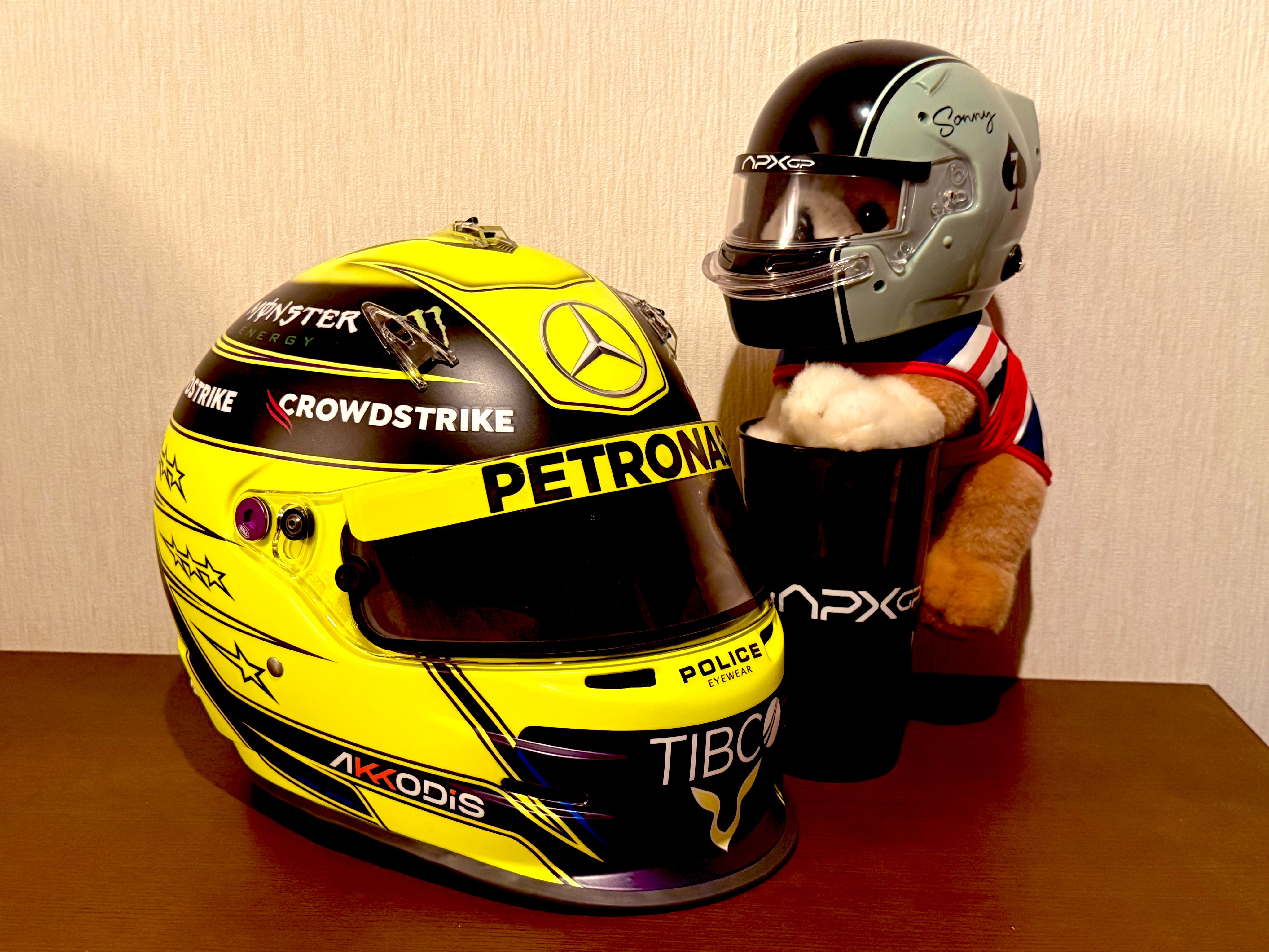 映画 F1 エフワン 限定ヘルメット　のみ 映画 F1 エフワン 限定ヘルメット ドリンクカップ セット