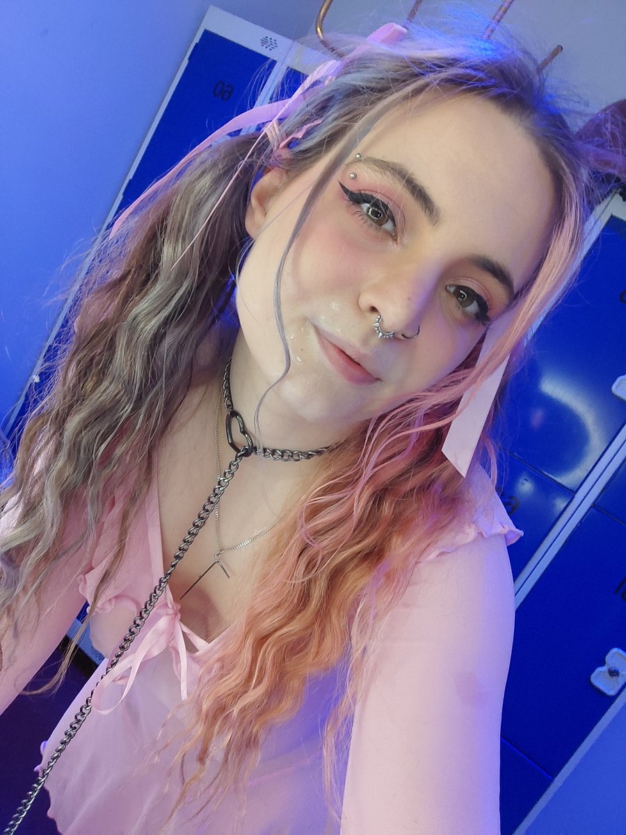 Soph (@sophiestiddies) on Twitter photo That was an absolutely amazing first party, thanks to everyone that came and played with me hehe That was an absolutely amazing first party, thanks to everyone that came and played with me hehe