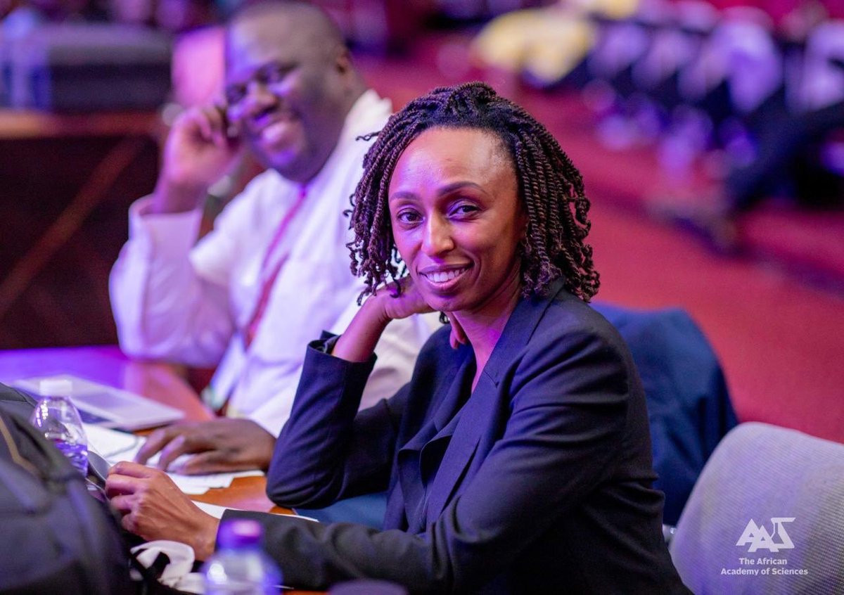 H.E. John Mahama 🇬🇭 joined by  H.E. Chief Olusegun Obasanjo 🇳🇬 champion Africa’s knowledge economy - unlocking science, research &amp; innovation to drive the continent’s future. #ARISE4D <a href="/JDMahama/">John Dramani Mahama</a> <a href="/AASciences/">African Academy of Sciences</a> @pksiemma