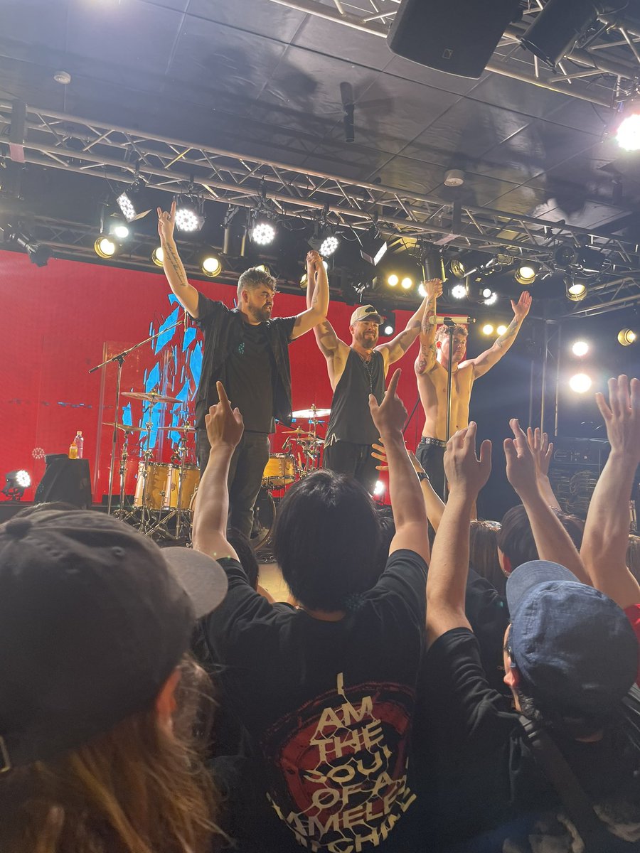 NiMRuM's tweet image. yogibo METAVALLEYにてDEAD CiTY見てきました。Set It OffもRed HookもSiMもMighty Hopeもみんな良かったです。企画してくれたSiMさん大感謝です。