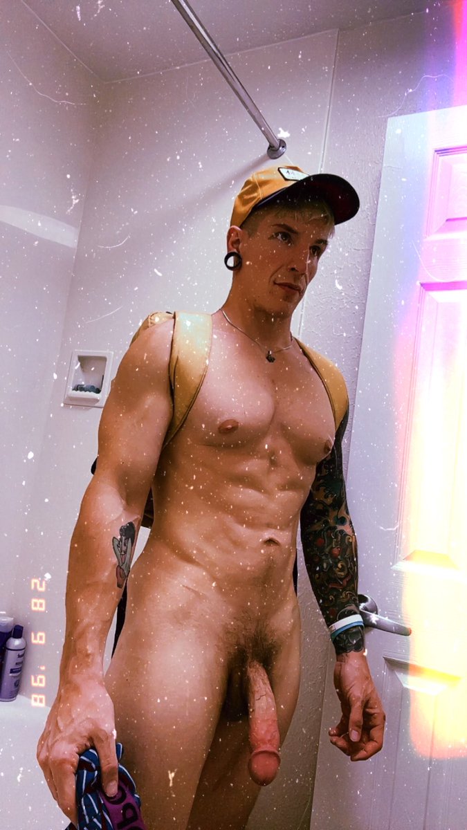 nickisawreck864's tweet photo. Repost this for more ! I make porn at home !!! I am a TikToker (Nick.Harris 80k). I do porn in my spare time . As me about new Jack and cum vids . Talk to me if you’re wealthy and submissive 🙋🏻‍♂️🧜🏻 I earn my support. Greenville SC local let’s connect ✍️ https://t.co/TqFqusO4X9