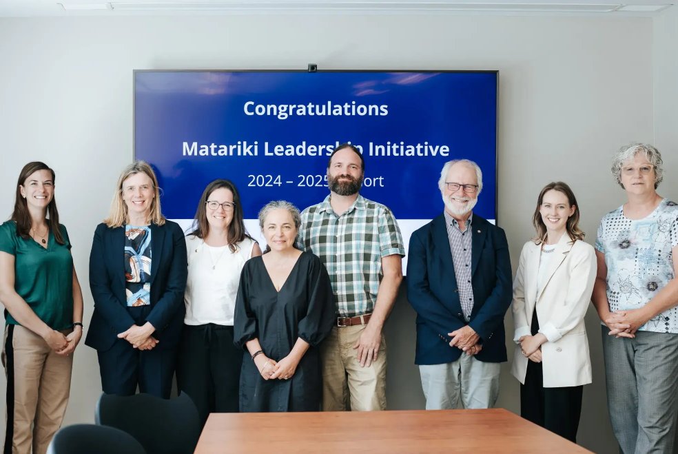 Queen's University Global (@queensuglobal) on Twitter photo Twenty #Queensu leaders and managers took part in the Matariki Leadership Initiative, a global program co-hosted with colleagues from partners in the Matariki Network of Universities! <a href="/MatarikiNetwork/">Matariki Network of Universities</a>
Learn more: queensu.ca/gazette/storie… Twenty #Queensu leaders and managers took part in the Matariki Leadership Initiative, a global program co-hosted with colleagues from partners in the Matariki Network of Universities! <a href="/MatarikiNetwork/">Matariki Network of Universities</a>
Learn more: queensu.ca/gazette/storie…