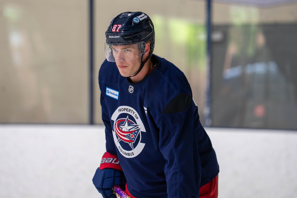 BlueJacketsNHL's tweet photo. Who's ready for day 2️⃣?!

@BreadFinancial | #CBJ https://t.co/1P4dBAyBPI