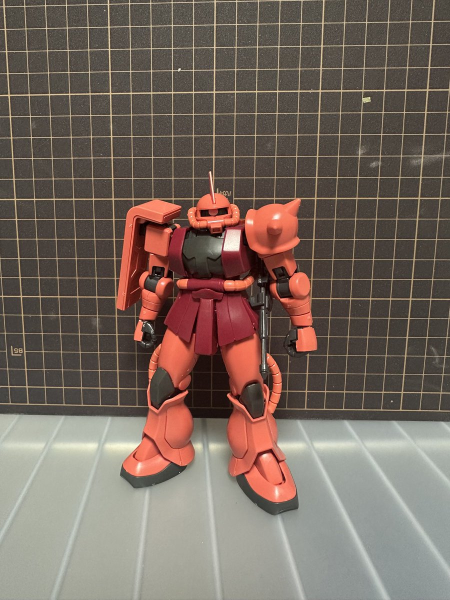 KGJoeHobby's tweet photo. #TLにザクが足りない
#元キットと比べてみましょう https://t.co/1Q8lZmja79