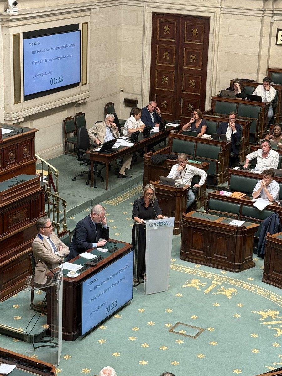 pslachambre's tweet photo. #PlusValues : comme d’habitude avec l’#Arizona, les milliardaires et les multinationales ne payeront pas ! Et ce n’est pas tout : dans ce deal, il y a 11 nouveaux F35 à acheter … pour 2 milliards d’euros ! Qui va payer ? Ce sera encore la classe moyenne qui passera à la caisse ! https://t.co/9gX6VyMwBU